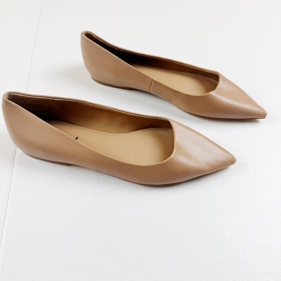 Nordstrom Abound Pointed Toe Flats Women Size 6 Tan Mocha Office Fall Classic - Picture 1 of 7